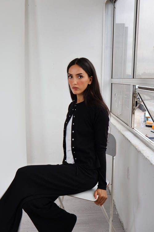 Modal Button Up Top - Black